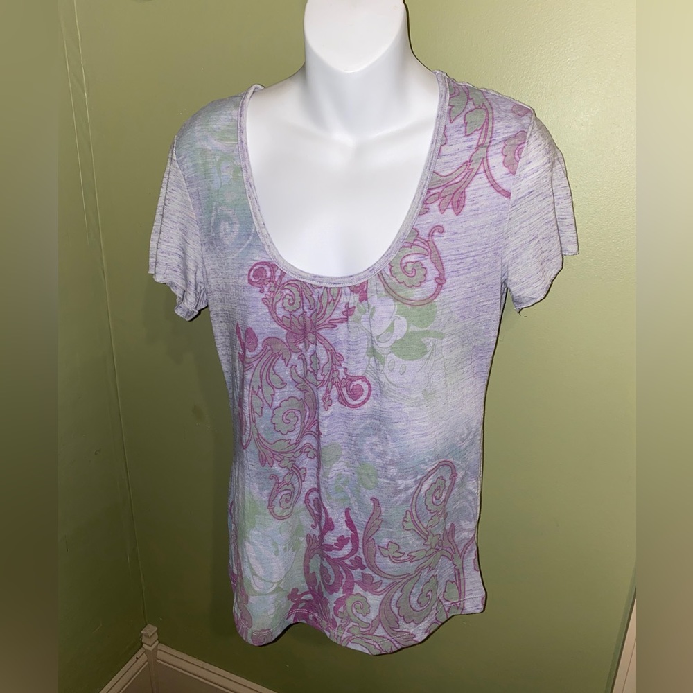 Disney Floral Scoop Neck Soft Tee Size Small